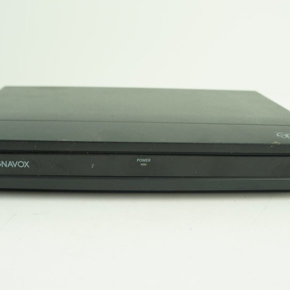 Magnavox TB110MW9 SDTV Converter Box Digital To Analog Tuner NO REMOTE/CORDS - Picture 3 of 8